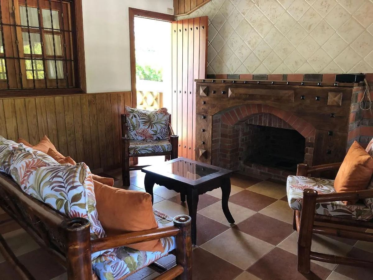 Vakantiehuis Villa Amila By Hospedify Hermosa Villa Para 20 Personas Y A 4 Minutos Del Rio De Jarabacoa Dominicaanse Republiek
