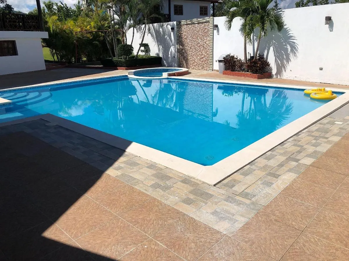 Villa Amila By Hospedify Hermosa Villa Para 20 Personas Y A 4 Minutos Del Rio De Jarabacoa Holiday home