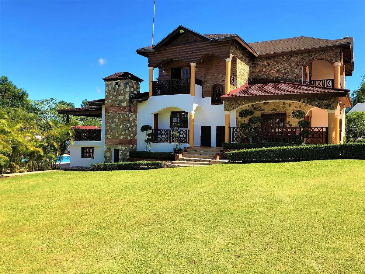 Villa Amila By Hospedify Hermosa Villa Para 20 Personas Y A 4 Minutos Del Rio De Jarabacoa Dominican Republic